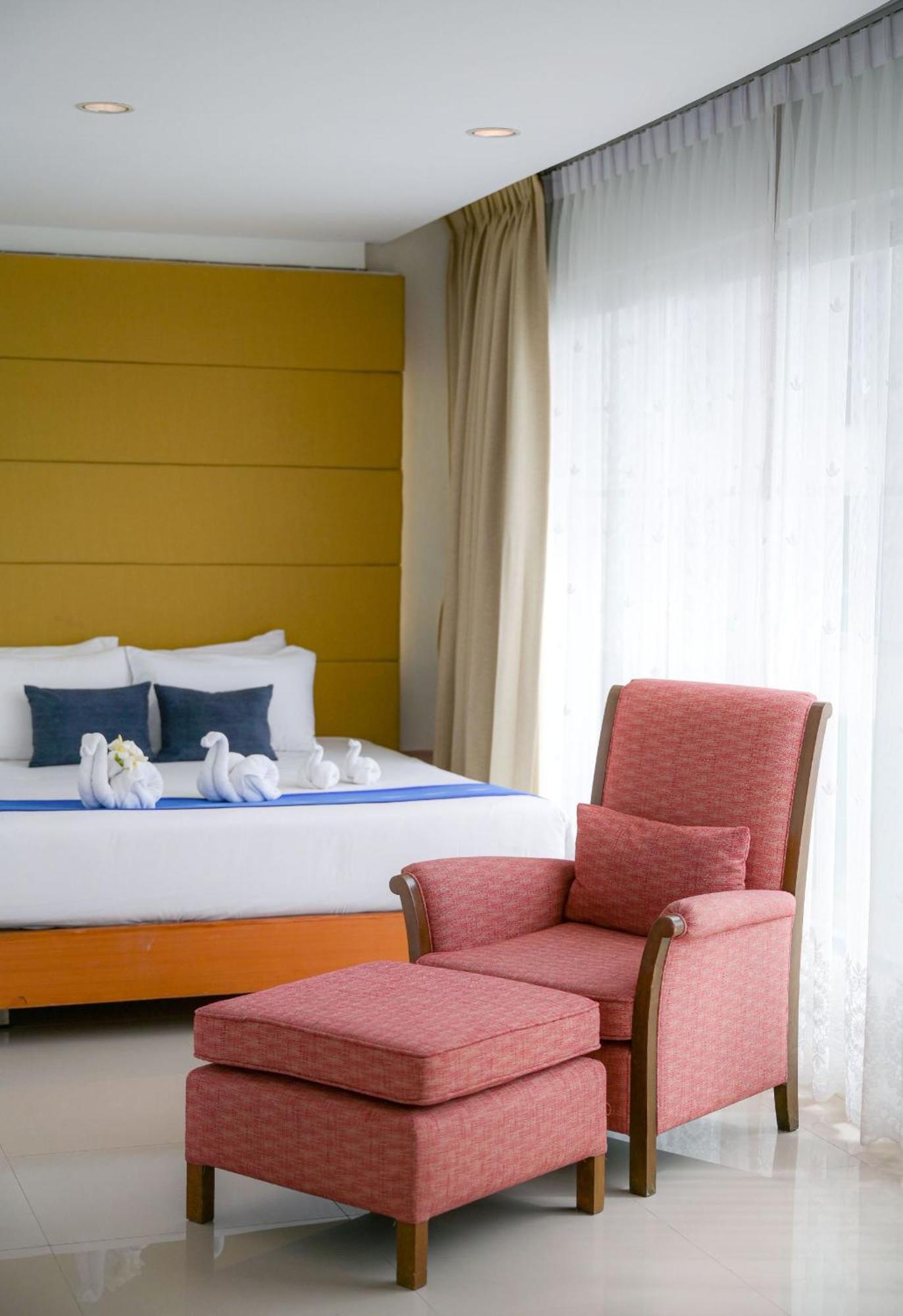 Royal Beach View Pattaya Bagian luar foto