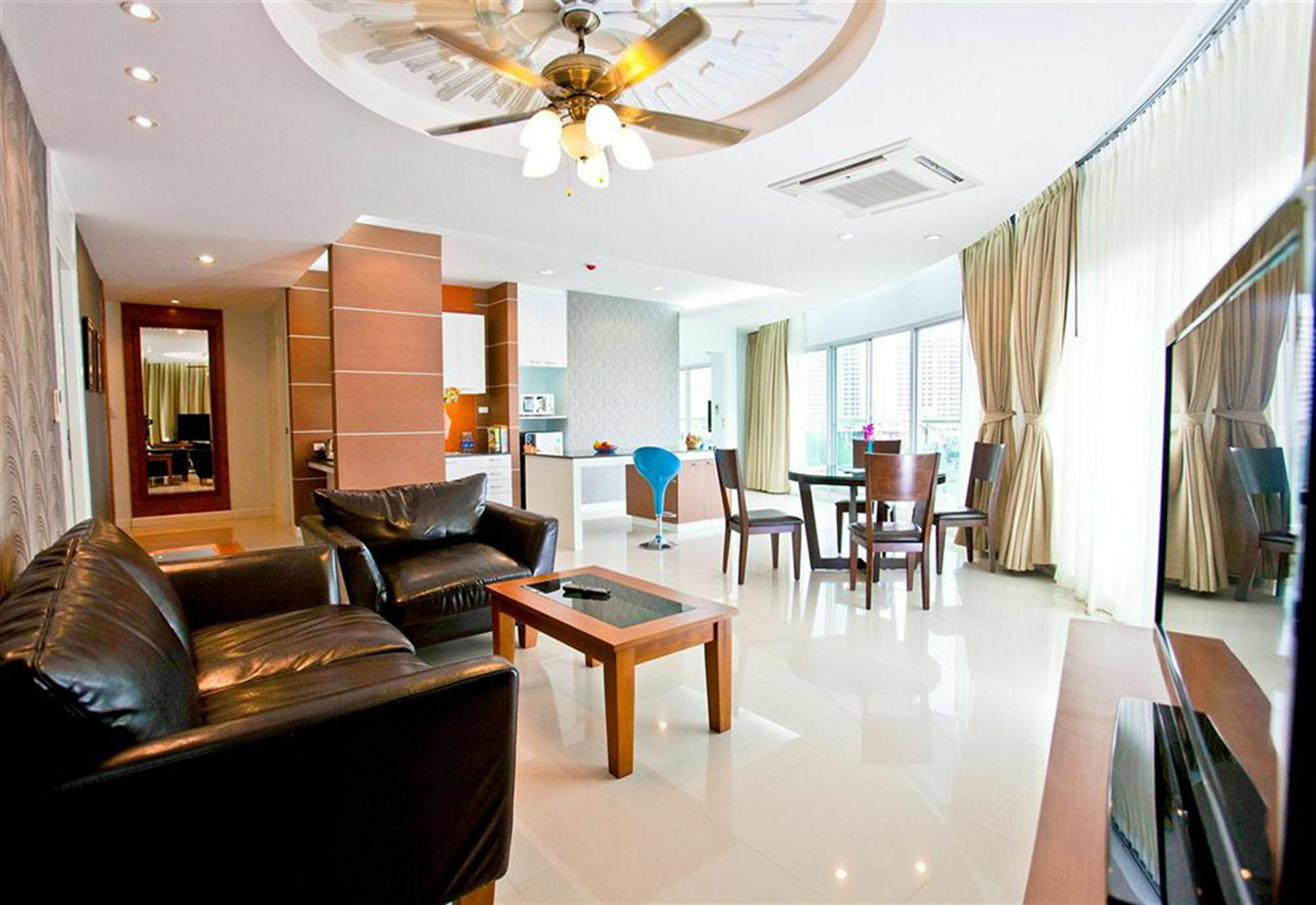 Royal Beach View Pattaya Bagian luar foto
